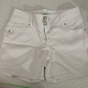 White zip and button up jean shorts like new